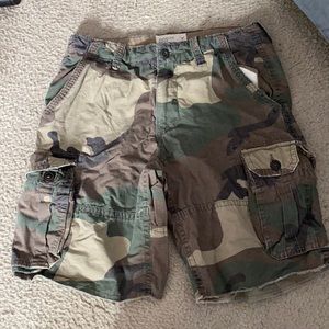 Men camo cargo shorts